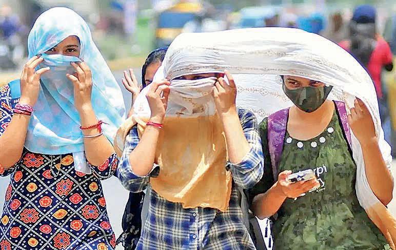 Heatwave alerts in North & West, heavy rainfall expected i in East