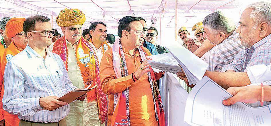 Shekhawat inspects Sonar Fort during Jaisalmer visit