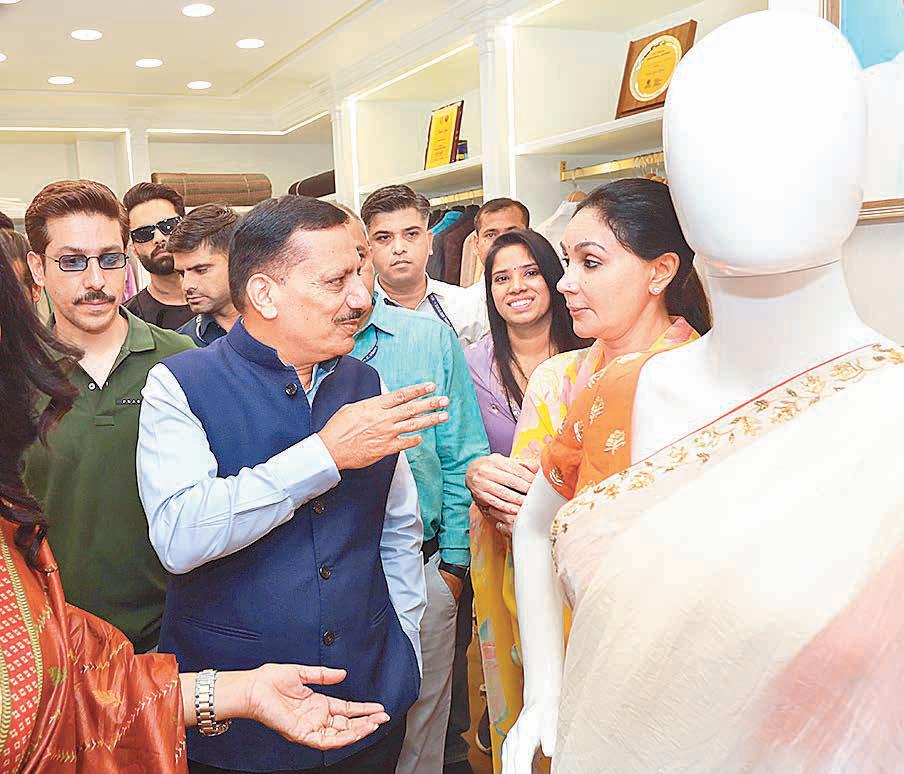 Threads of Khadi