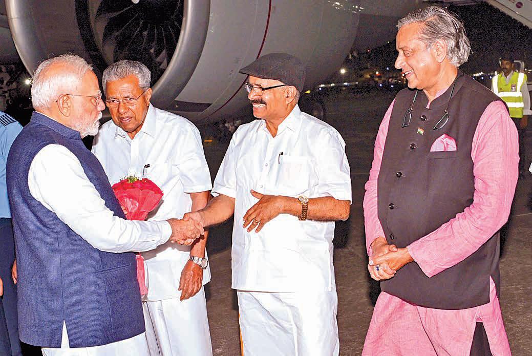 PM greets people of Maha & Gujarat on statehood day