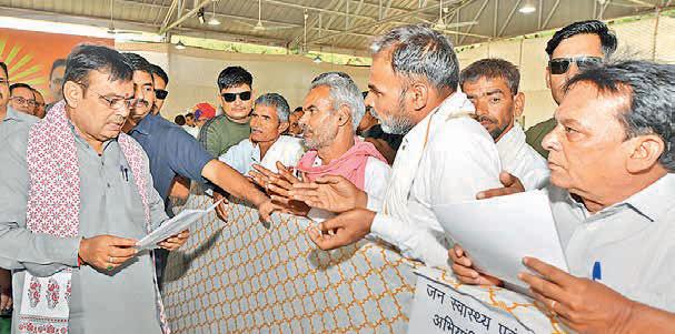 CM resolves public concerns in Jansunwai, ensures swift action