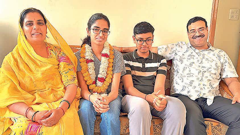 CBSE class 10th, 12th results out, CM lauds students for hardwork