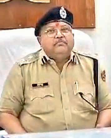 Action against 2 senior IPS officers stuns administration, leaves void