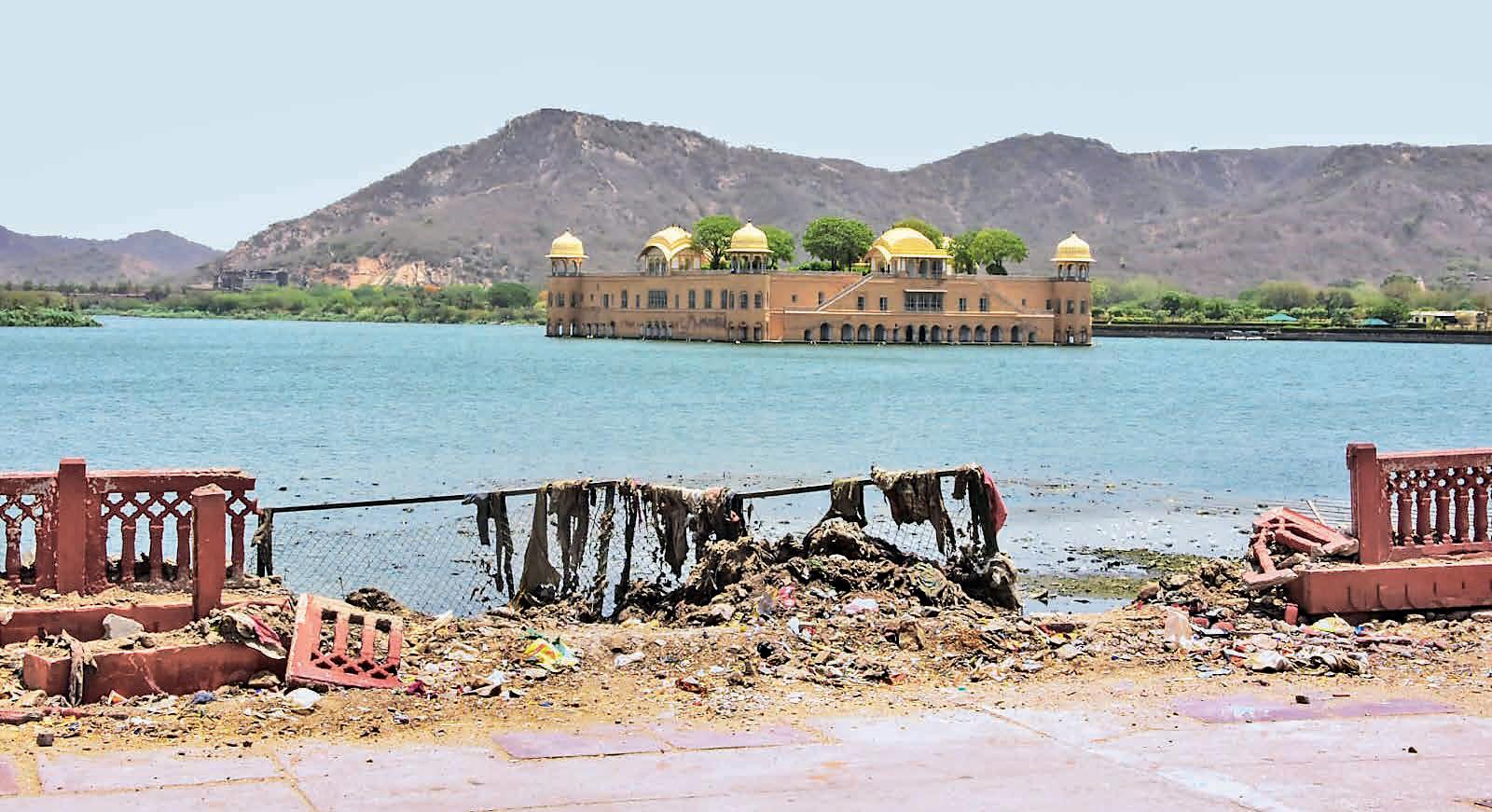 Garbage & grime choke tourist hotspot; locals cry for help
