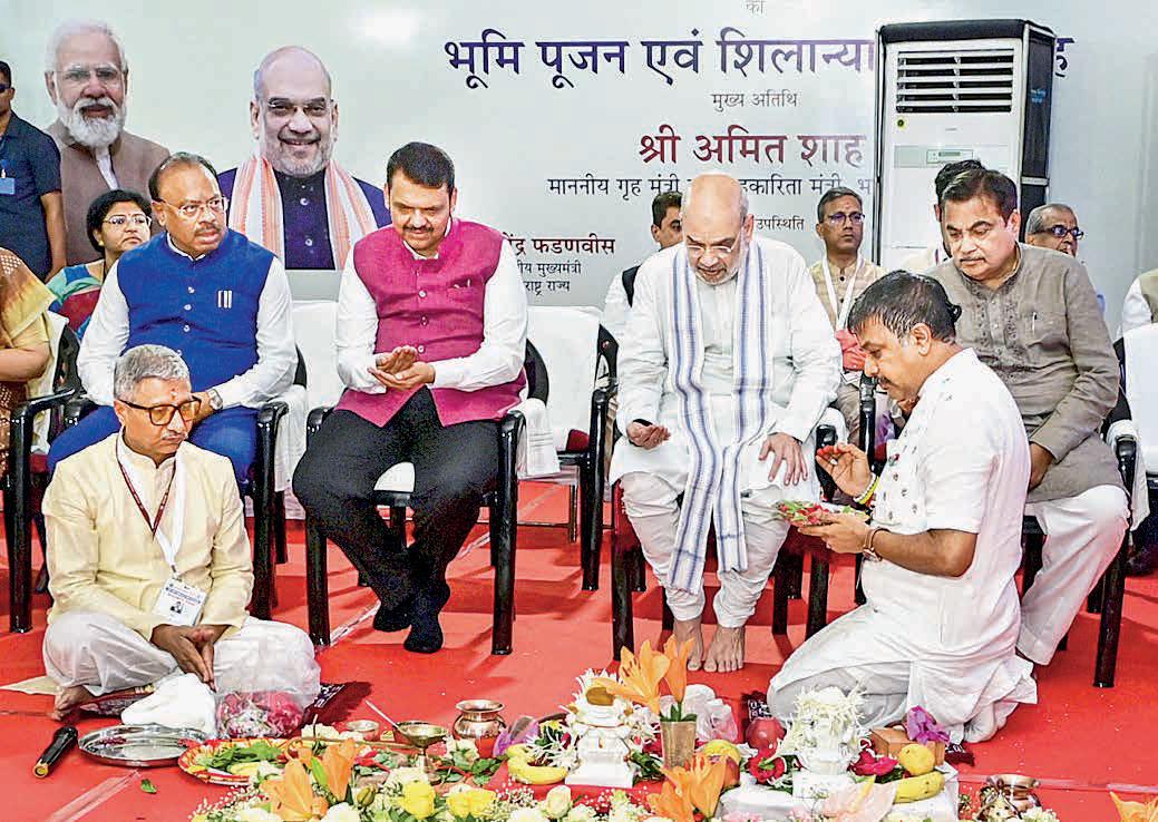 Shah lays foundation for residential facility for cancer patients