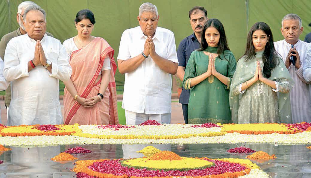 Farmers need to explore agro products: VP