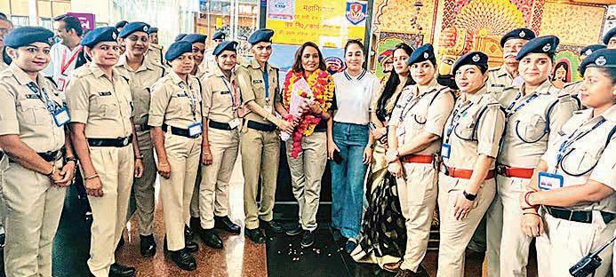 CISF SI Samota felicitated for Mount Everest feat