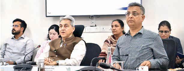 Pant reviews MoU execution, land push