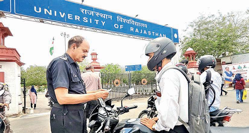 RU students interact freely with NAAC team