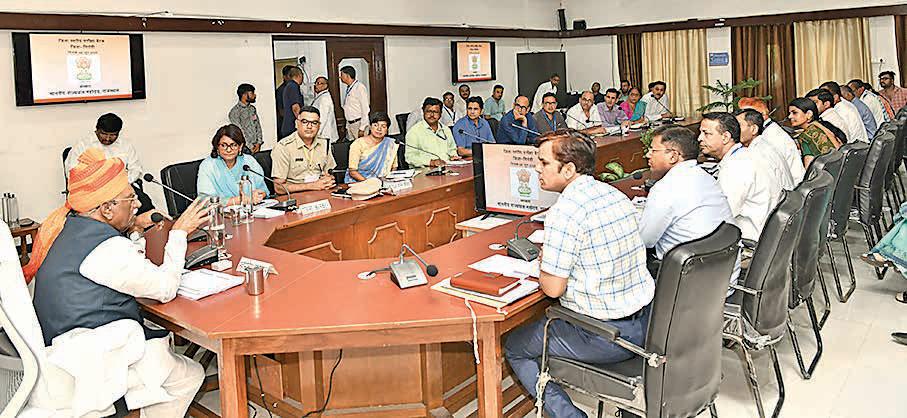 Guv Bagade stresses timely execution of schemes in Sirohi