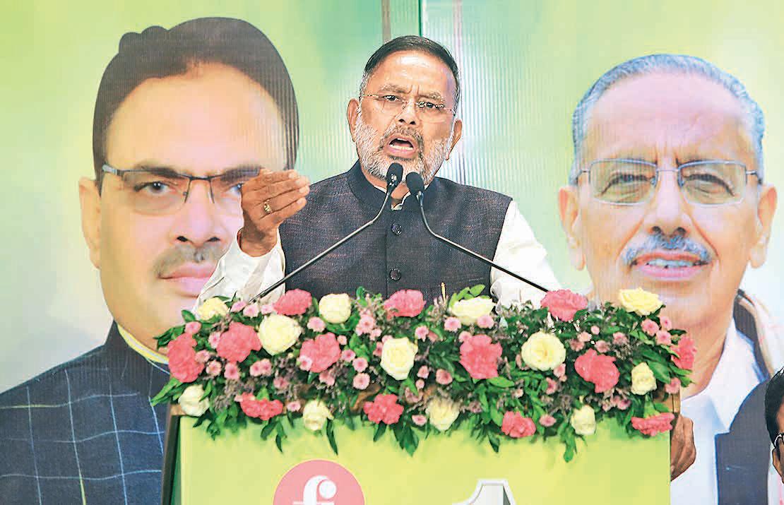 Green energy a global necessity: Nagar