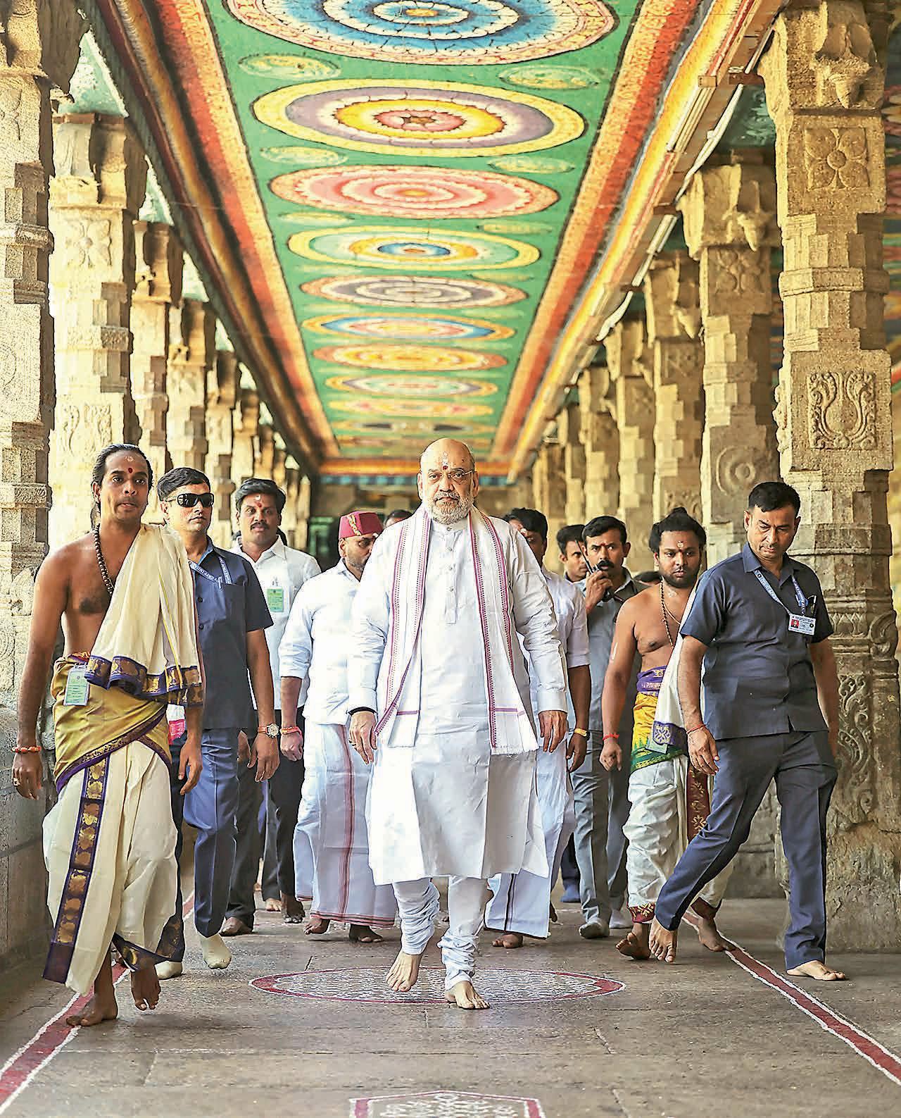 Shah chairs core meeting of TN BJP, slams DMK govt for 'massive graft'