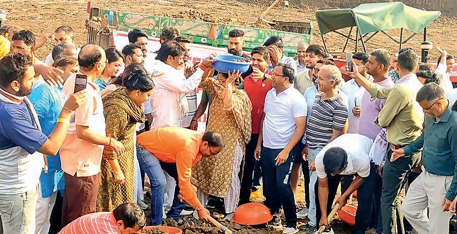 BJP MP Manju Sharma leads shramdaan at Ramgarh Dam