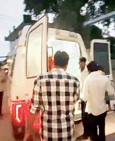 Woman delivers outside PHC in Sawai Madhopur, incharge suspended