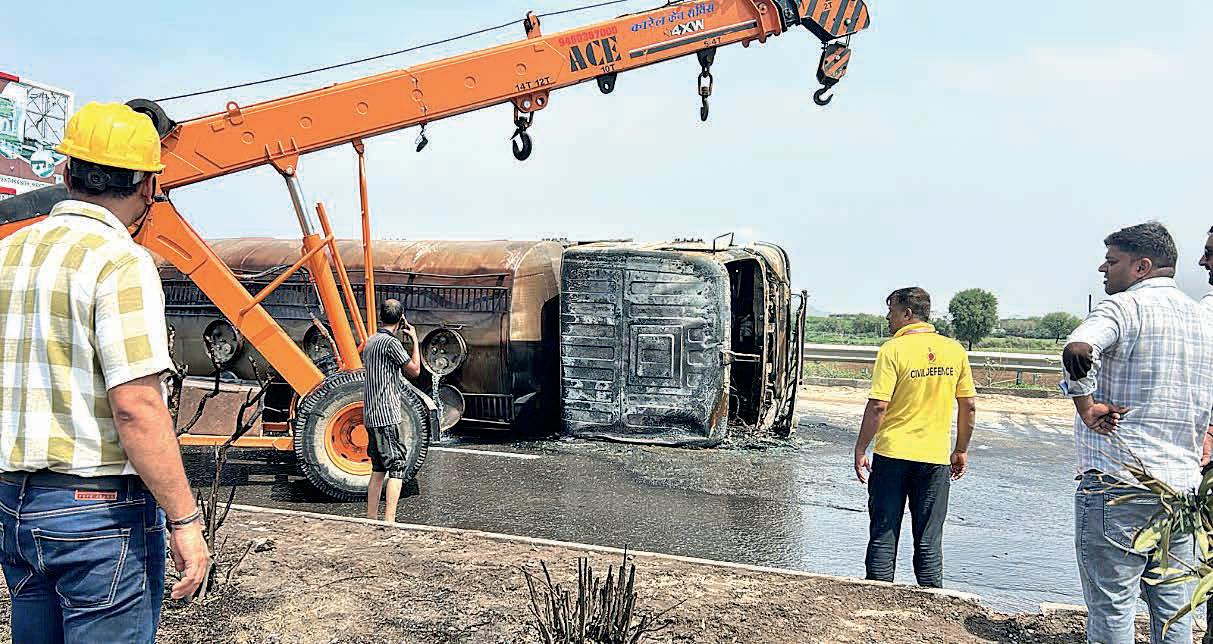Cops probe into cause of accident on NH