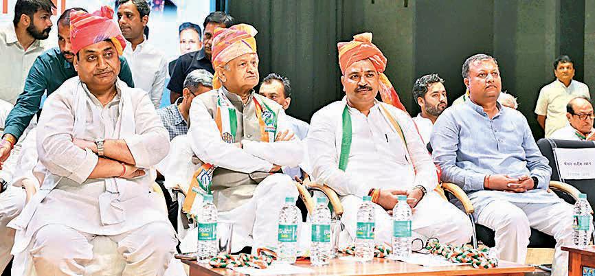 Jodh: Gehlot, Dotasra and Jully lead ‘Samvidhan Bachao’ rally