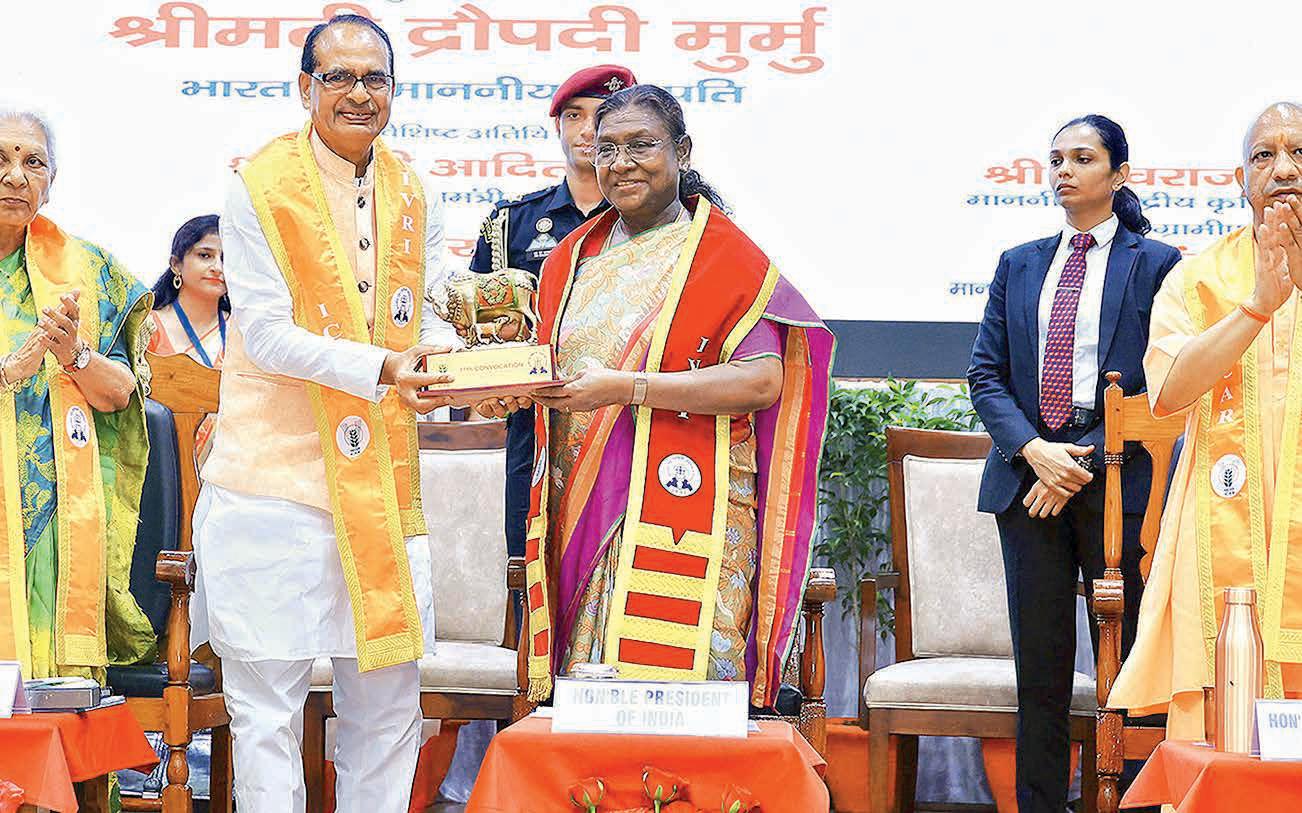 Prez Murmu praises women's role in animal care, vet science