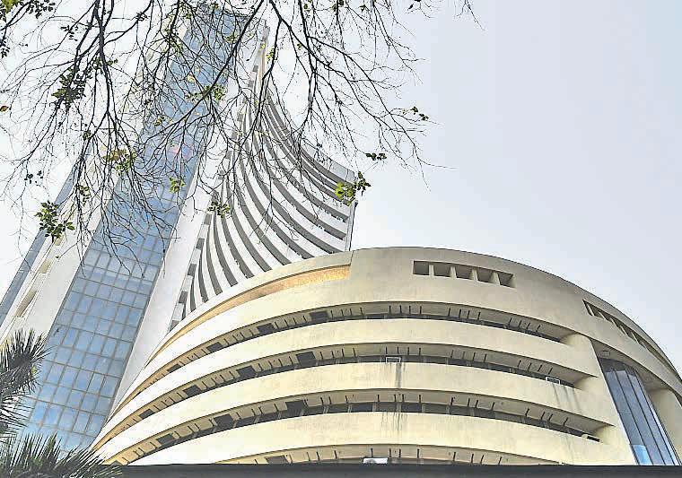 Stock markets decline on fag end selling; financial stocks drag
