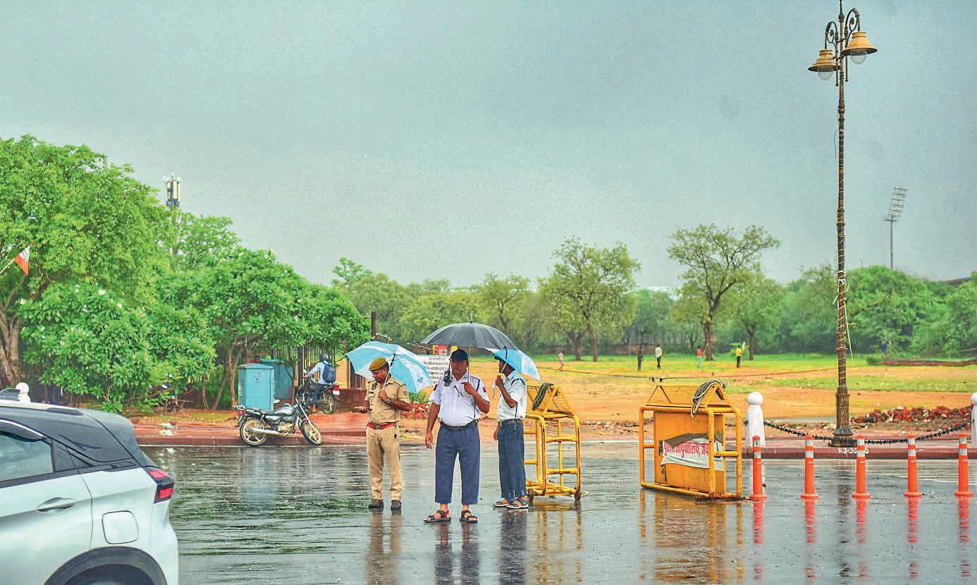 Eastern Raj braces for flooding