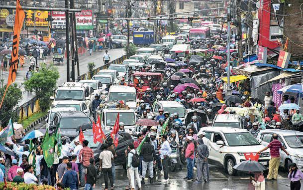 Trade unions go on daylong strike