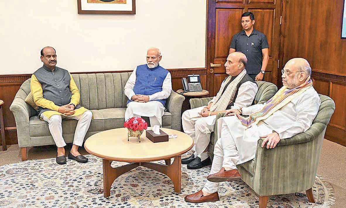Sansad adjourns sine die, Modi flags repeated disruptions