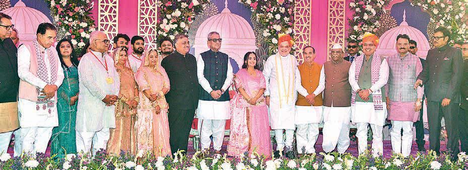 Top brass gather for Om Mathur's family wedding