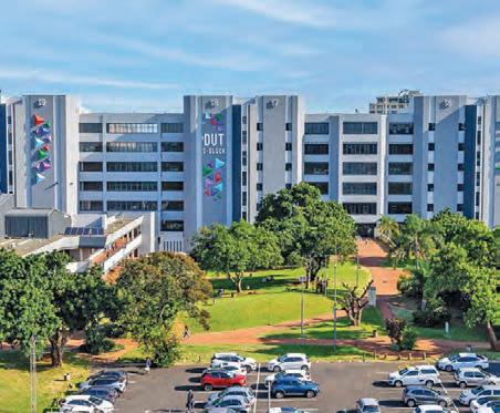 DUT officials appoint 'unqualified' company to run R400m project