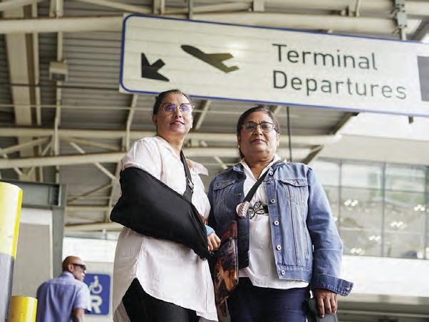 Pilgrims stranded amid ongoing tensions