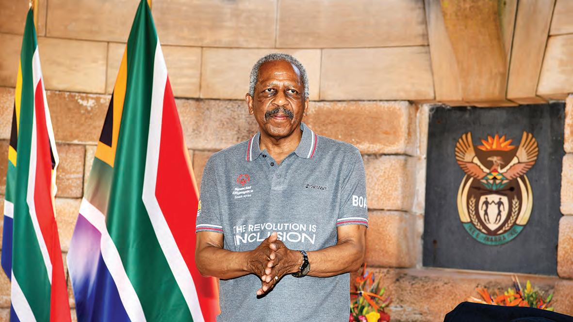 Phosa calls for change over perception SA is run by 'criminal elements'