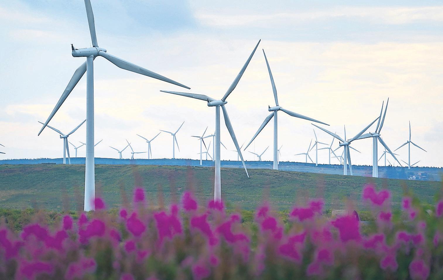 Miliband announces 'ambitious reforms' to UK energy system