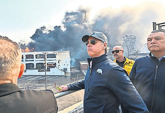 Political firestorm Trump and allies using disaster to attack California Democrats