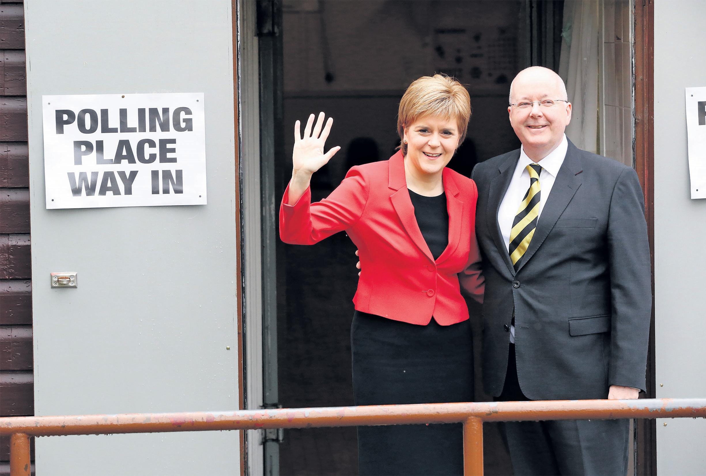 Nicola Sturgeon announces divorce from former SNP chief executive Peter Murrell