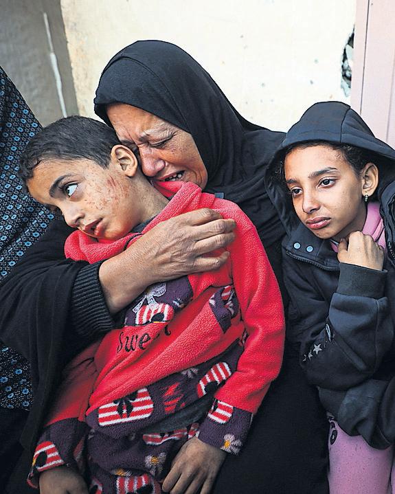 Palestinians Amid fear and grief, spark of hope grows in devastated territory