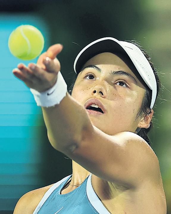 Raducanu ends losing run with 'focused' win over Sakkari