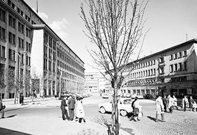 CIA Smuggled Guardian Weekly to Eastern Bloc During Cold War
