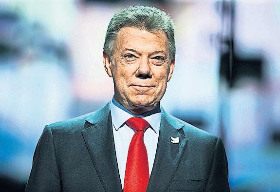 Colombia at risk of returning to violent past, says ex-president