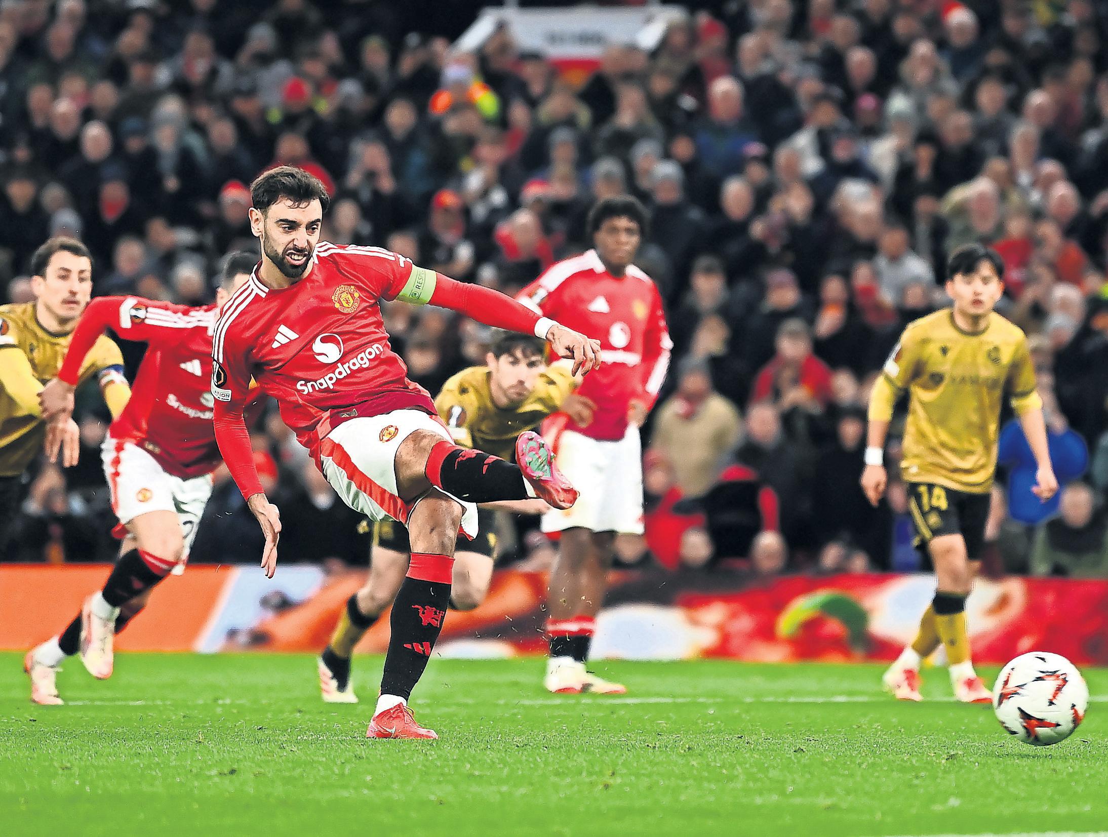 Fernandes hat-trick brings back winning feeling at Old Trafford