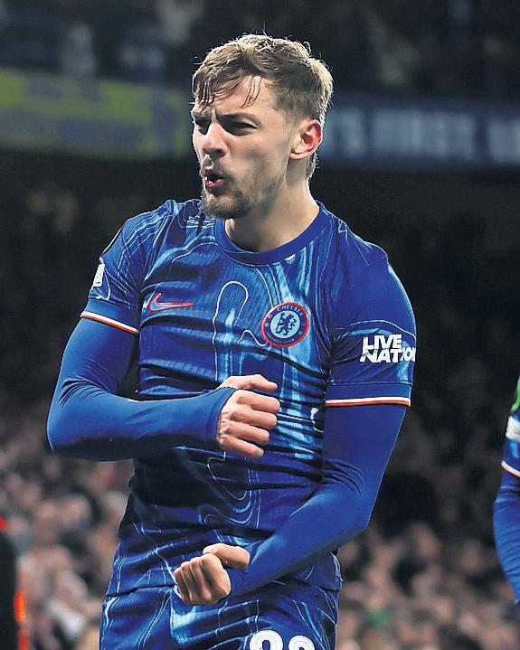 Dewsbury-Hall puts gloss on Chelsea's stuttering progress