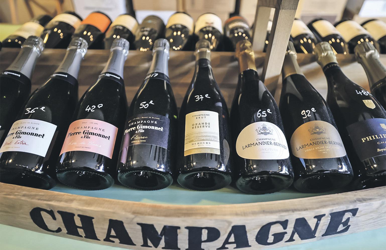 Trump threatens 200% tariffs on wine and champagne from the EU