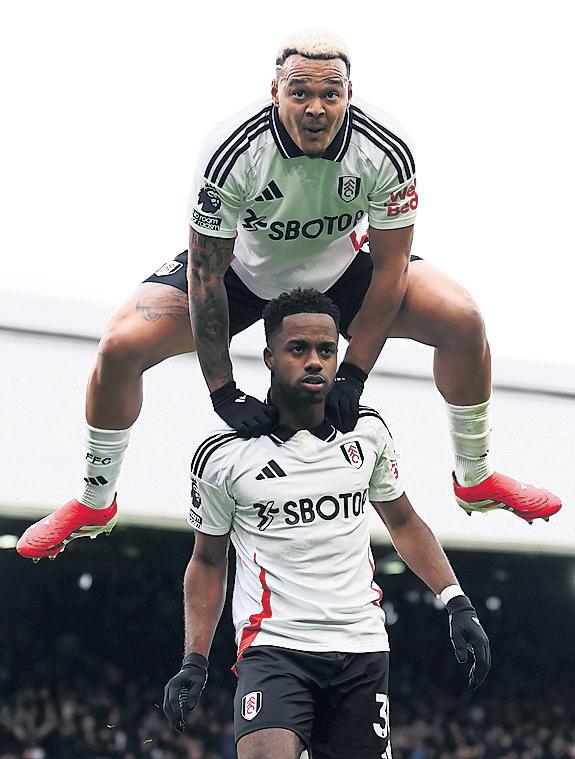 Sessegnon finishes off Spurs and fuels dreams of Europe