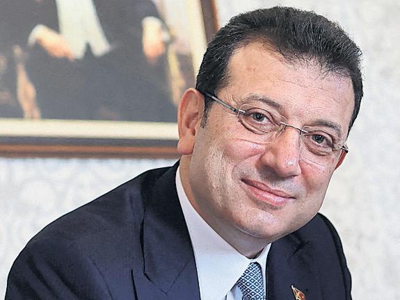 Turkish Police Arrest Erdoğan Rival and 100 Others in Crackdown Before Next Election