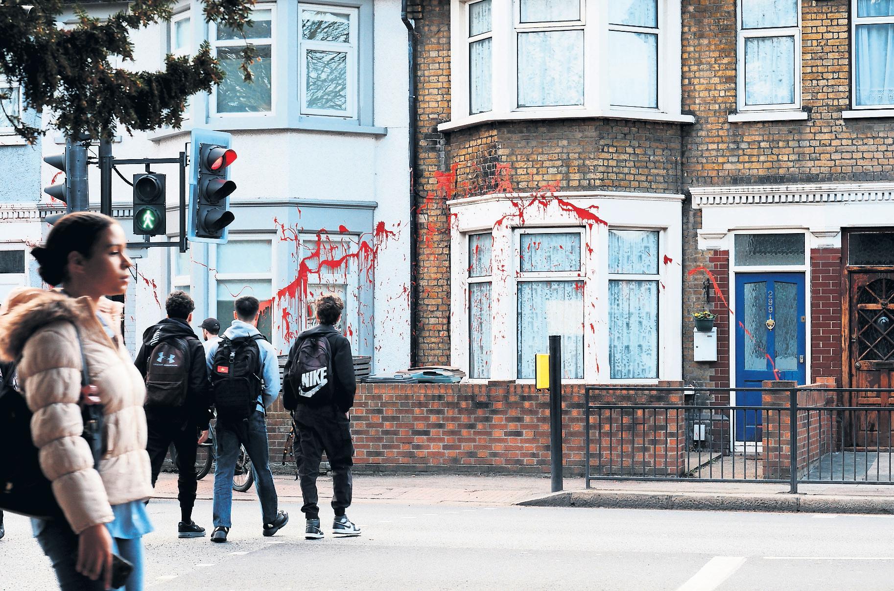 Red paint Creasy calls for help to investigate vandalism