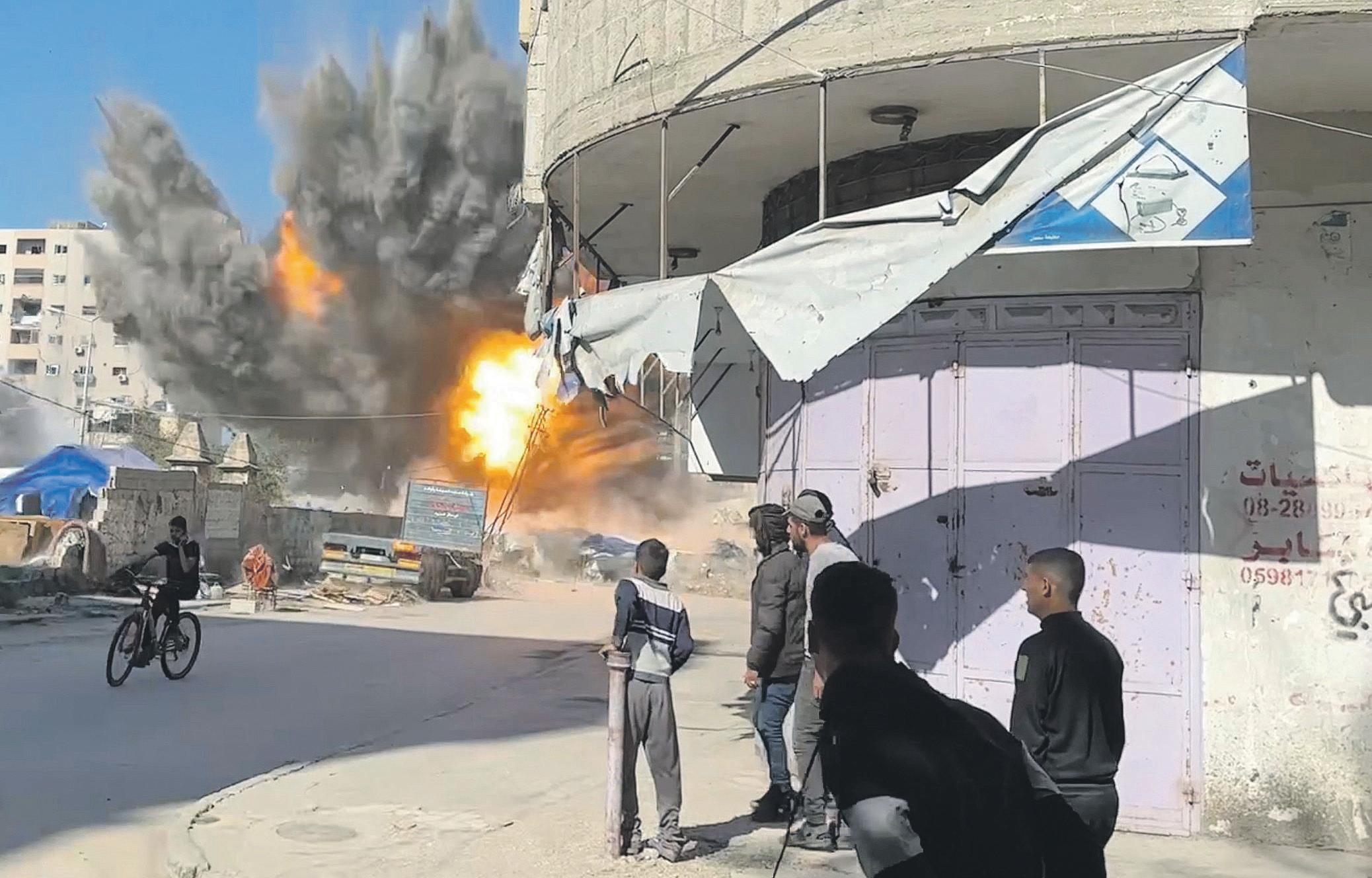 Aid blockade Malnutrition is spreading, say doctors