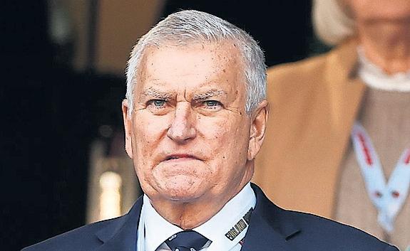 Clubs urged to vote for Sweeney's removal as RFU chief