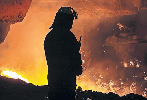 Steel Plant Closure Plan Puts 2,700 Jobs at Risk