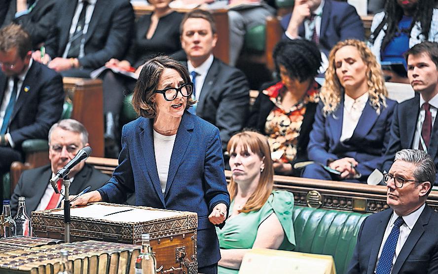 Cabinet Unease over leaks aimed at women