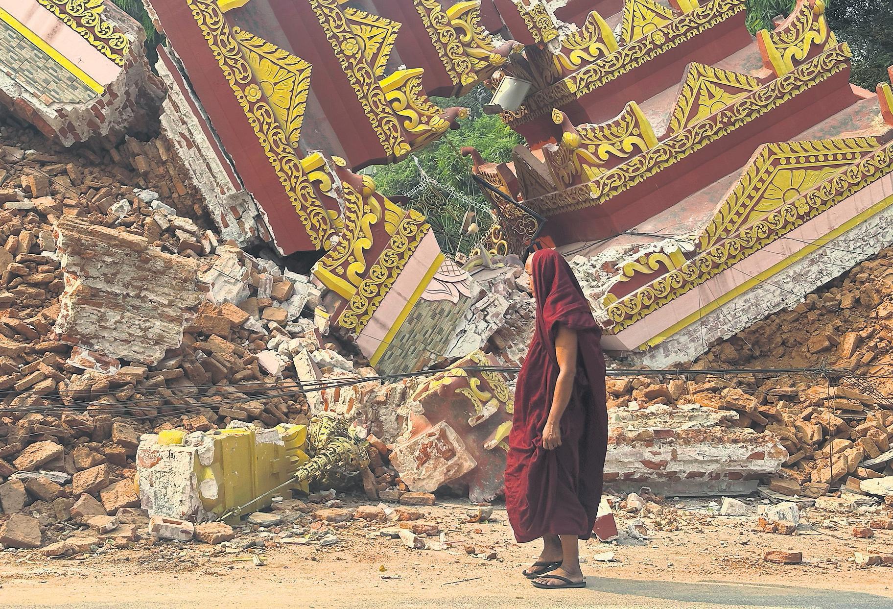 ‘We’ve had no help’ Communities left without supplies and power