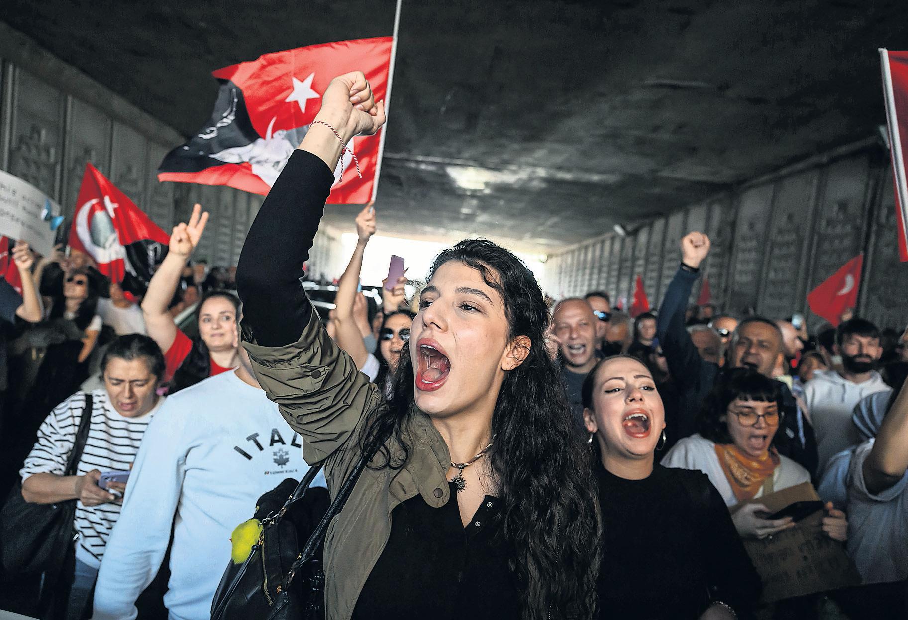 Turkey Opposition leader calls for targeted boycotts