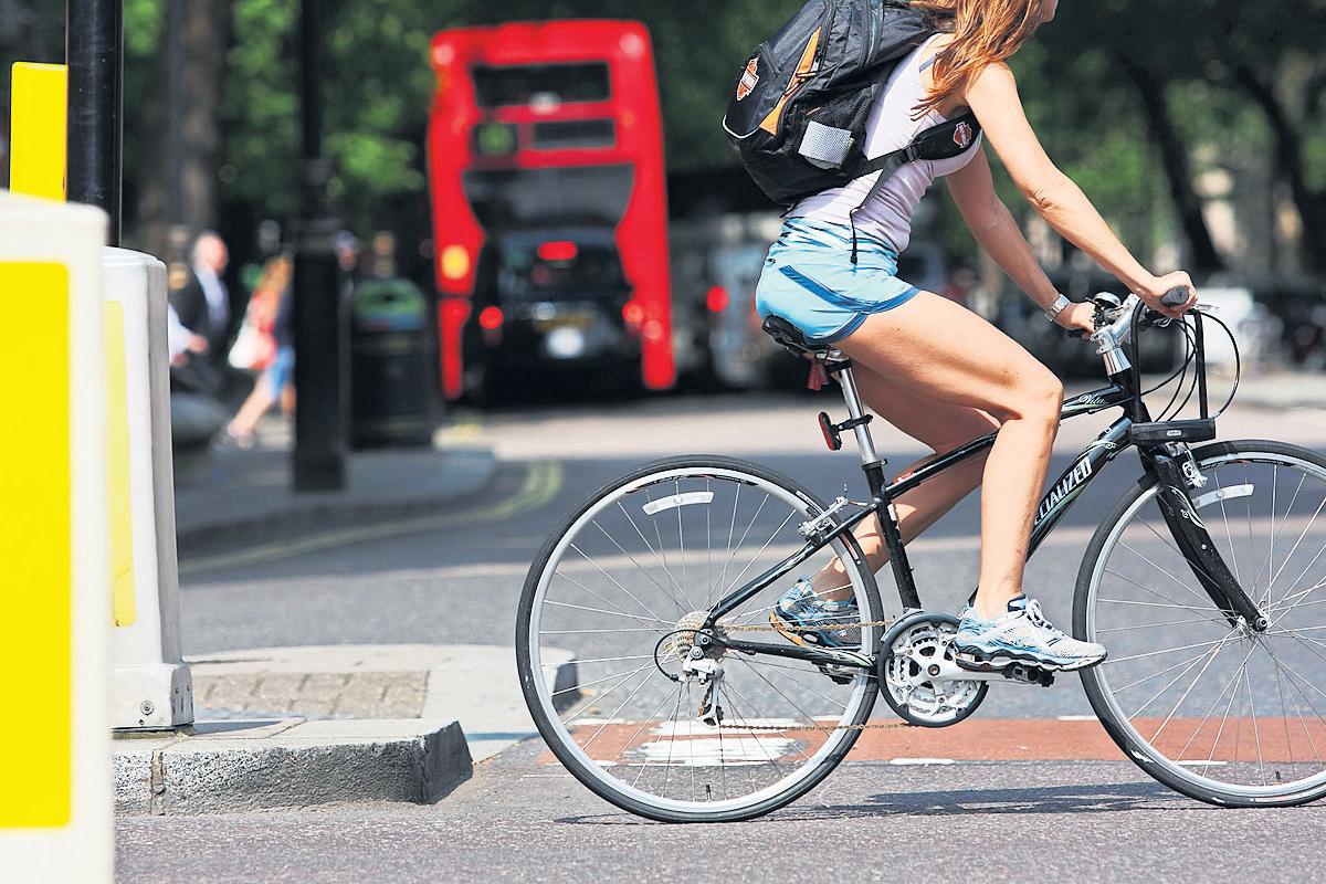 Women put off cycling by safety fears and lack of routes, study finds