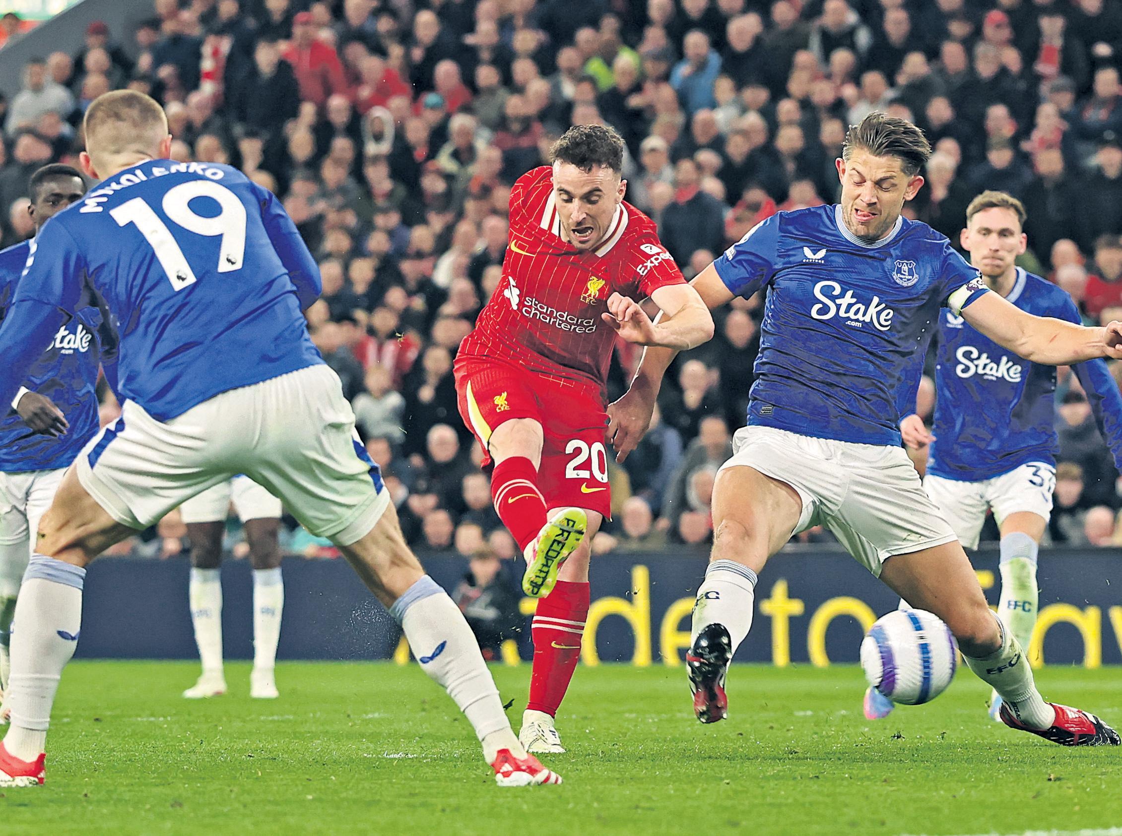 Jota finds way through blue wall to move Liverpool closer to title
